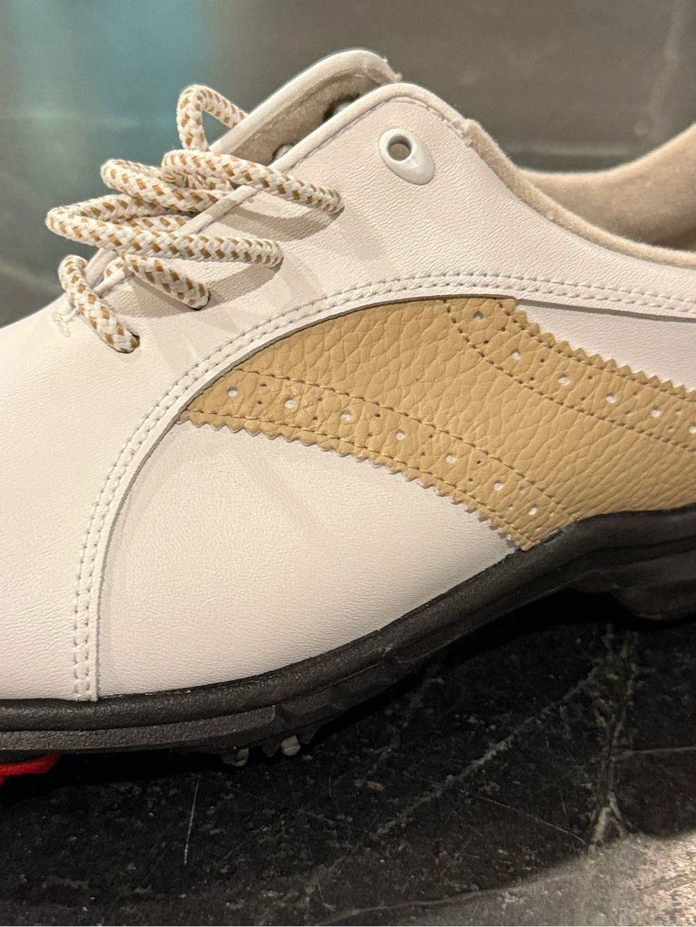 NEW FootJoy GreenJoys 48392 Women’s Golf Shoes White Taupe Size 7M - Picture 2 of 4